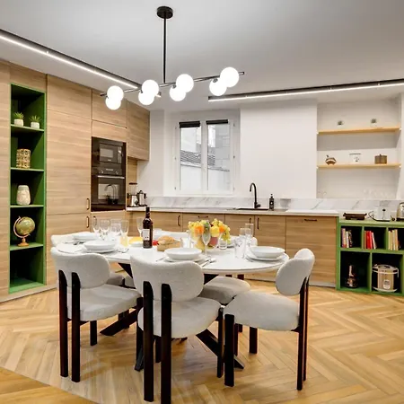 Bluestay 122 - Superb * Paris