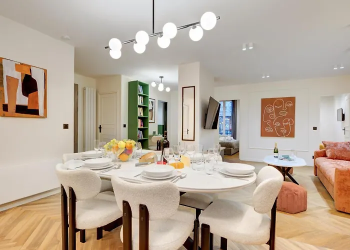 Bluestay 122 - Superb *